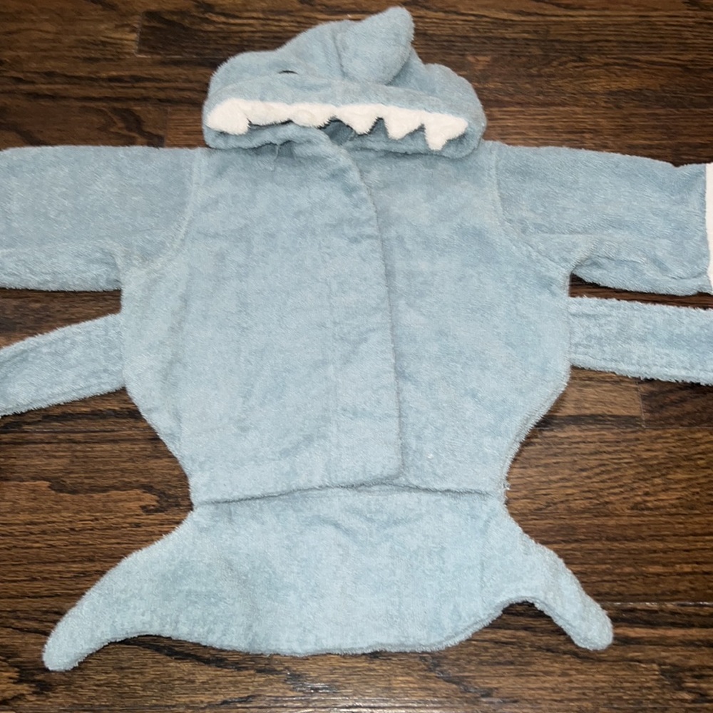 Baby Aspen Robe - Picture 2 of 4